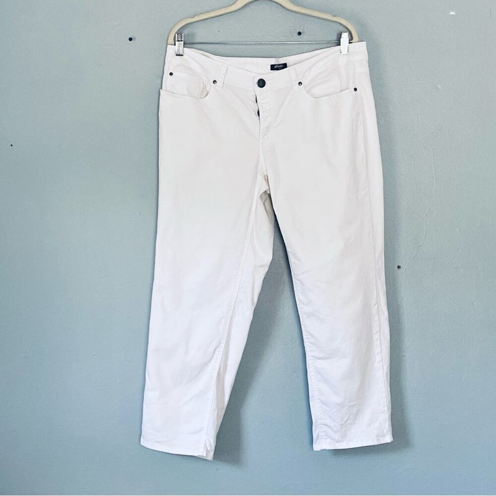 Eddie Bauer White Jeans Size 12/31 Cropped Ankle Minimalist Capsule Wardrobe